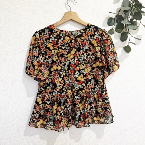 Madewell- Short Sleeve Peplum Wrap Top in Flower Garden- XS - Picture 7 of 7